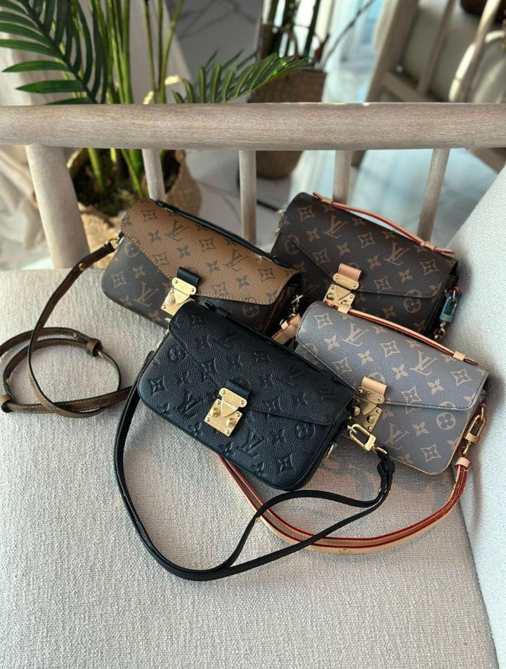 LV Pochette Métis East West En cuir