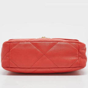 Ch@nel Sac à rabat matelassé orange Chanel 19