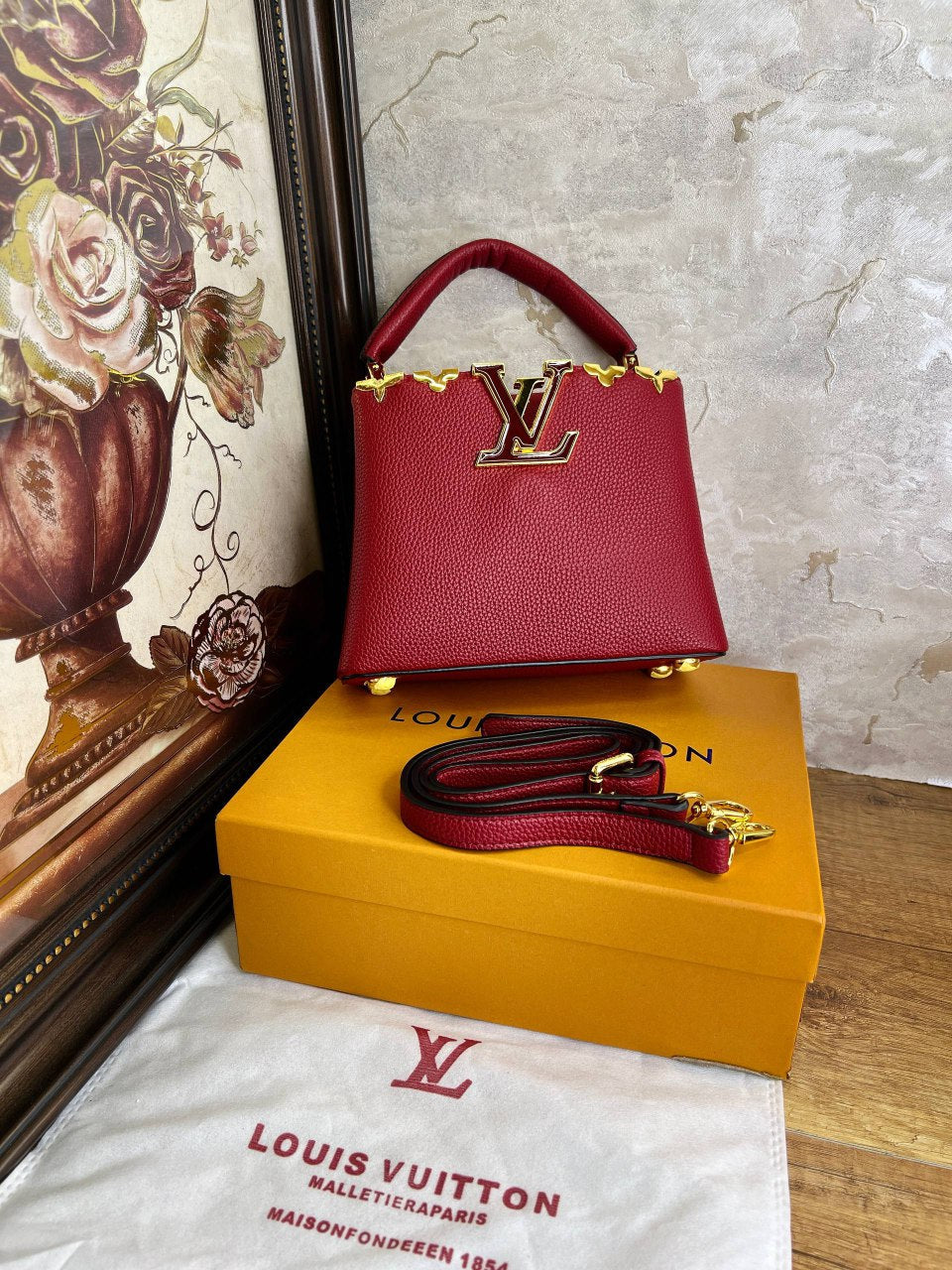 LV Sac Capucines BB