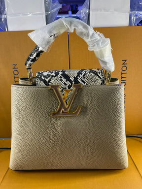 LV Sac Capucines Mini