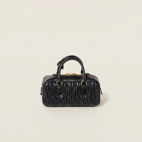 MIÛ MIÜ Sac Arcadie nappa matelassé