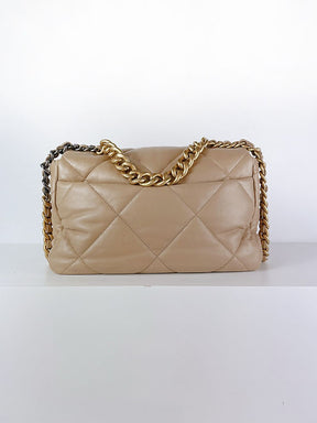 Ch@nel
Sac à main Chanel 19 
Camel