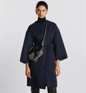 Sac Saddle Mini à bandoulière
Toile jacquard Diôr Oblique et cuir de veau lisse bleus