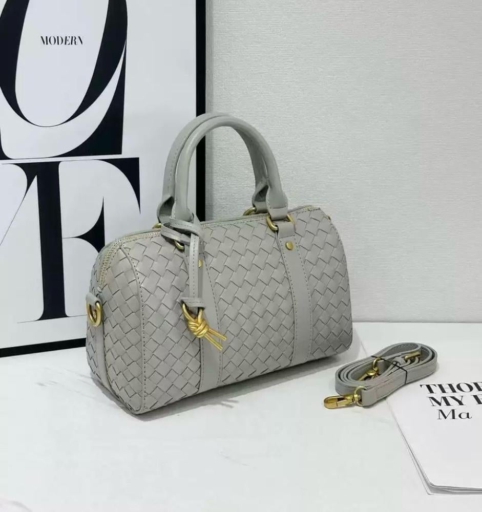 Sac à main Bôttëga Classic  gris à poignées supérieures entrelacées