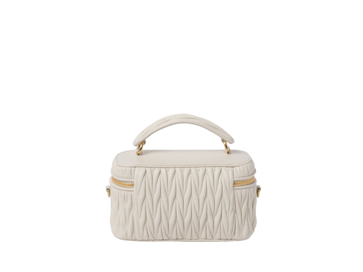 MIÛ MIÜ Sac à bandoulière nappa matelassé avec détails dorés Blanc