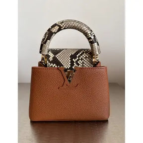 LV Sac à main Capucines 
Marron