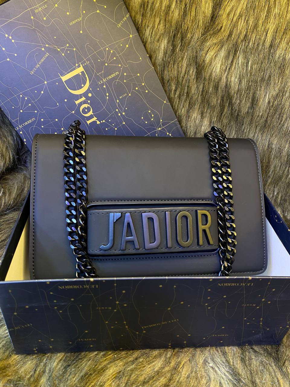 Christian Diôr 
Sac bandoulière Di*r J'Adior  noir mat