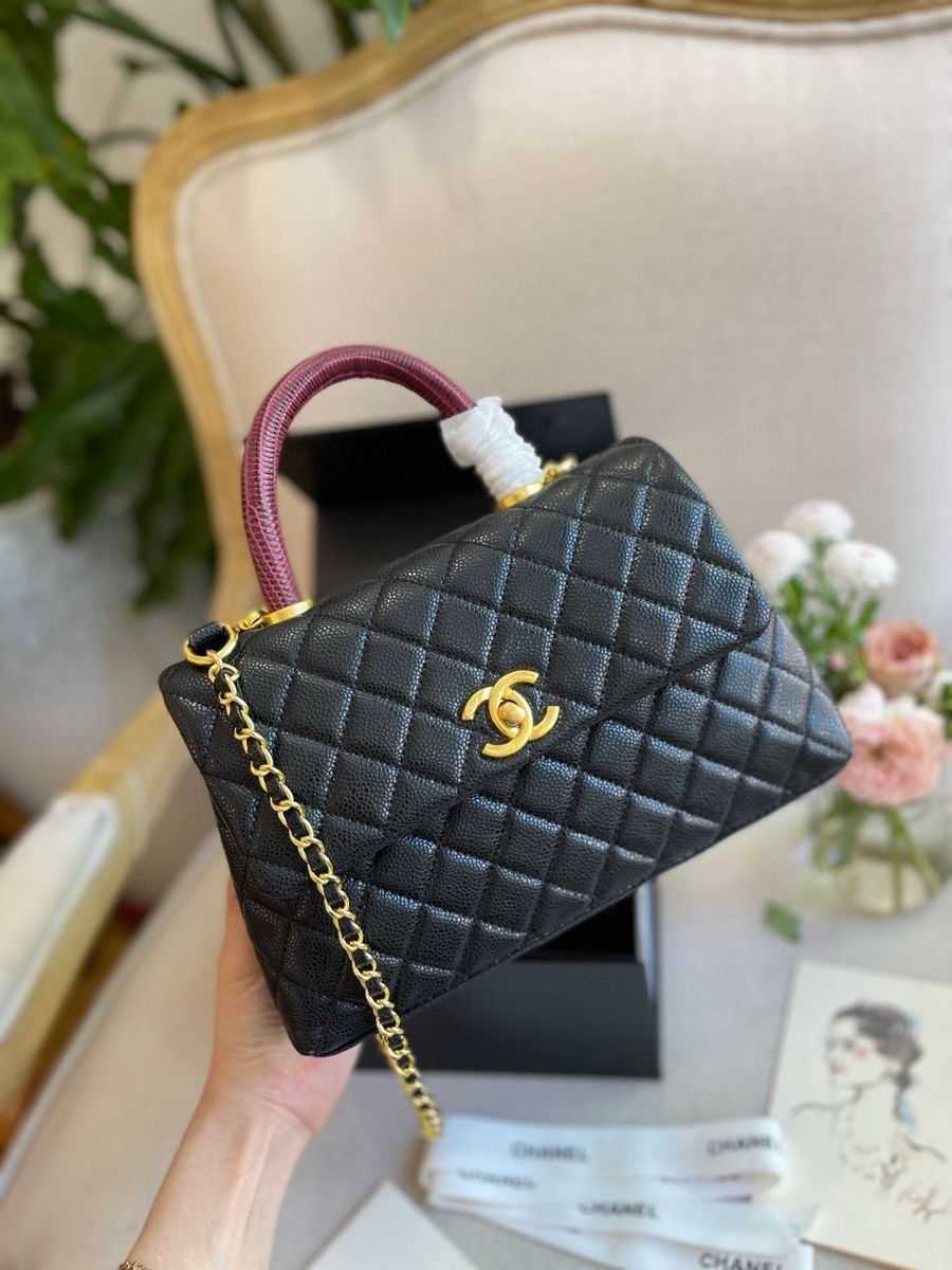 Petit sac à main à rabat en lézard caviar noir
