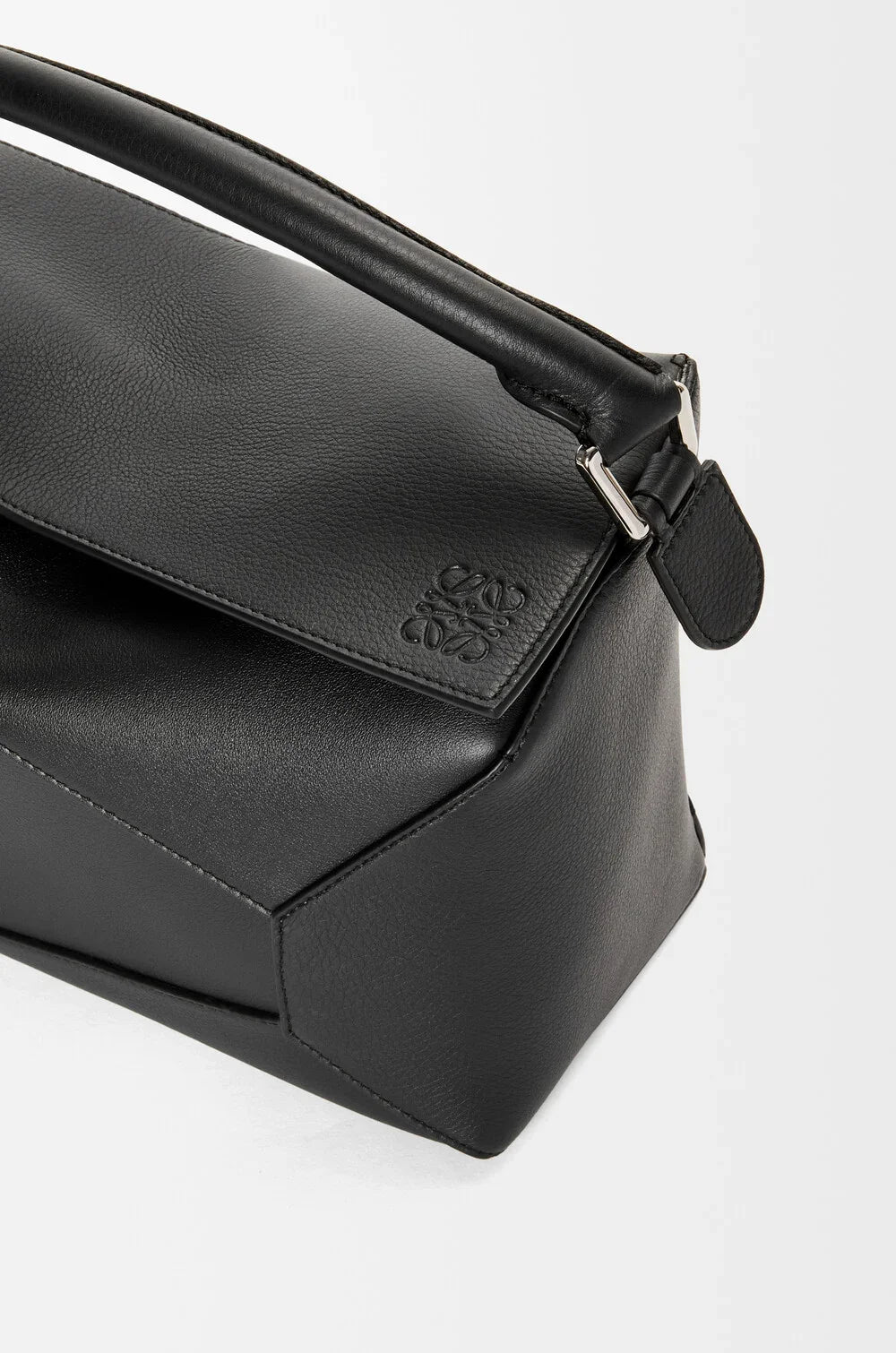 Sac Loewe Puzzle Edge moyen en cuir de veau classique