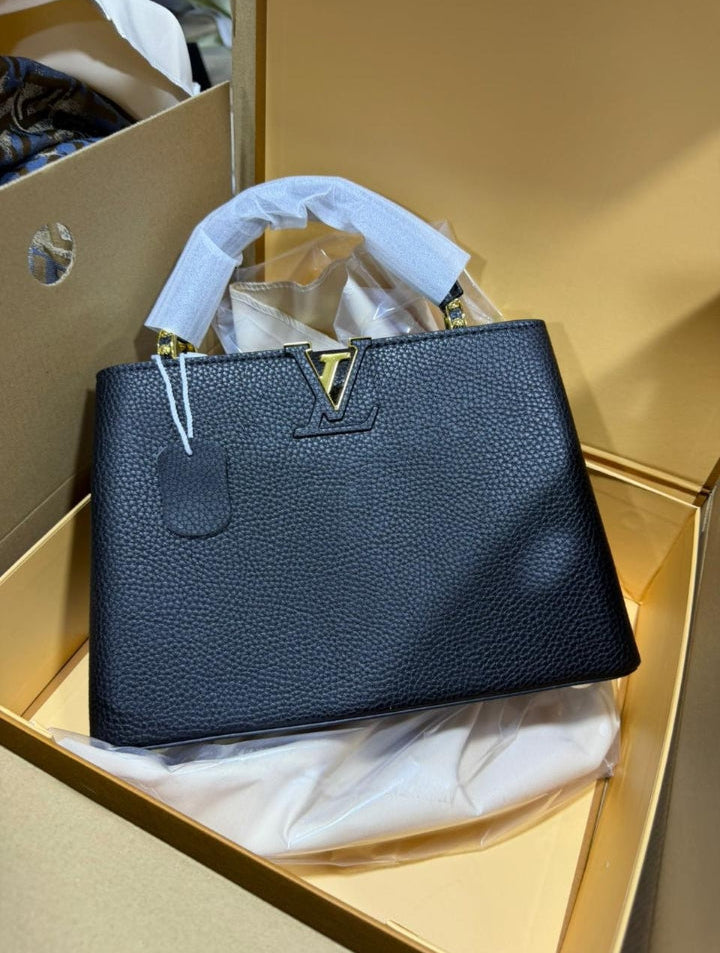 LV Sac Capucines MM En cuir