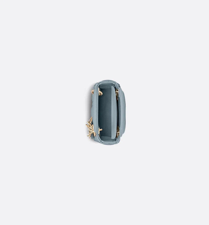 Micro sac Ladÿ Diôr 
d'agneau Cannage couleur cloud blue