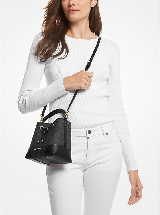MK Outlet
Petit sac seau Mercer à logo