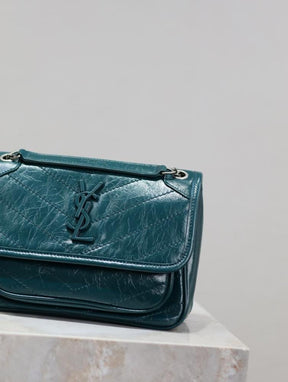 YSL
Medium Niki Shoulder Bag