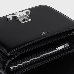 Cêlinë TEEN TRIOMPHE BAG IN shiny calfskin